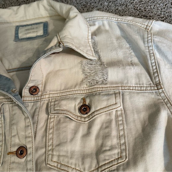 FOREVER 21 M Bleached Denim Jean Jacket Distressed Rips R $35 - Picture 7 of 14